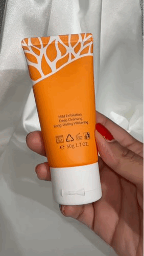 🍊 Gel Exfoliant Éclaircissant aux Enzymes d’Orange